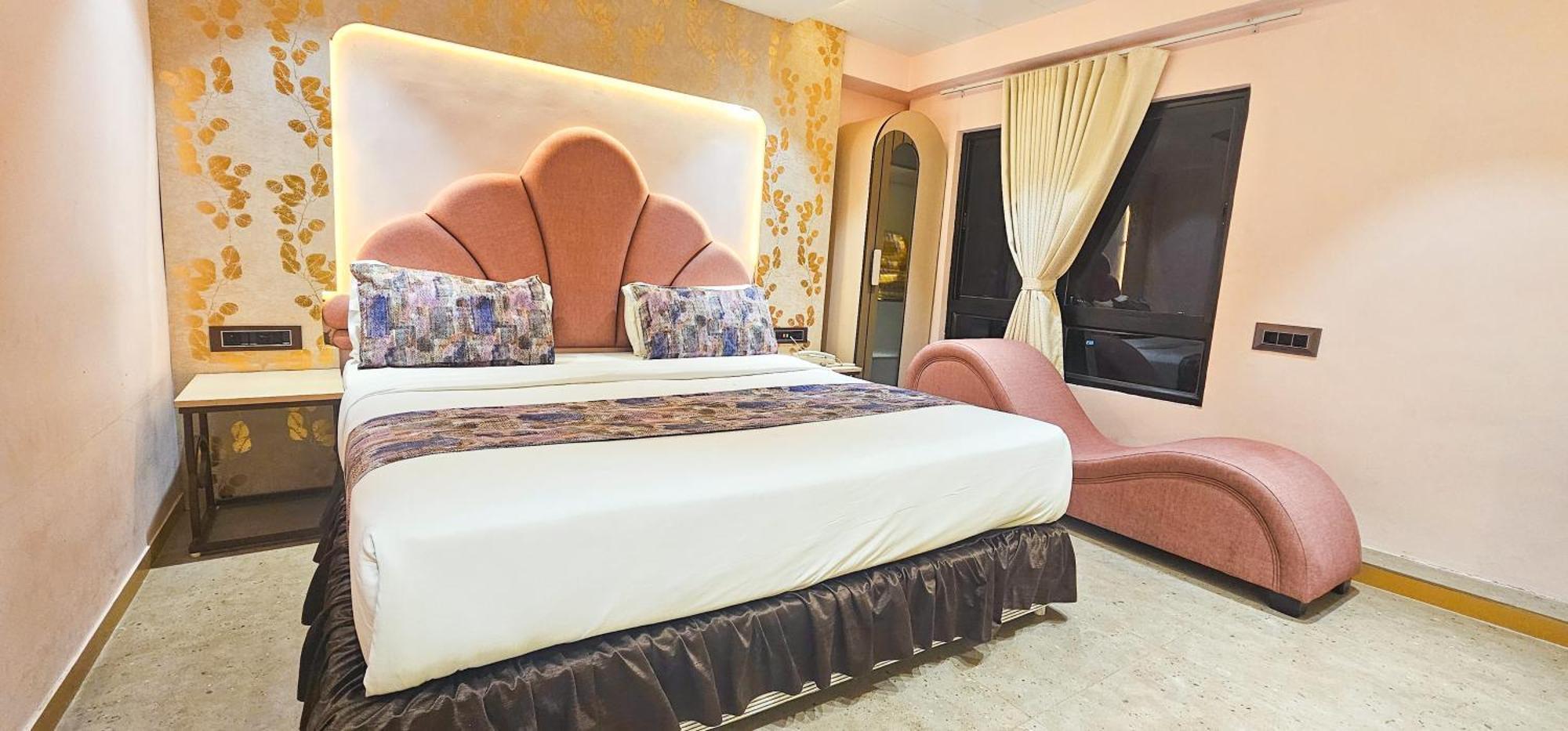 Hotel Nova Bling Раджкот Экстерьер фото
