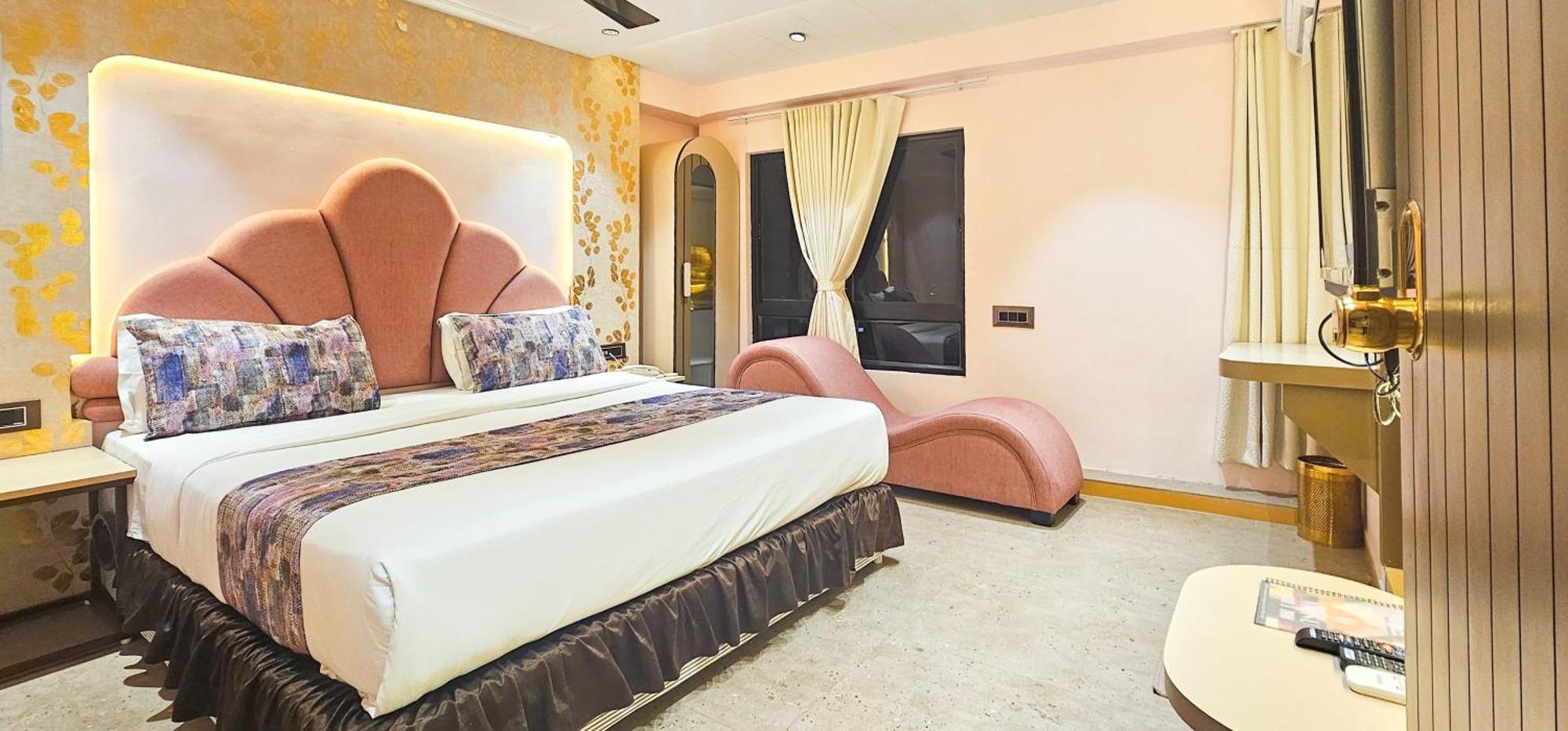 Hotel Nova Bling Раджкот Экстерьер фото
