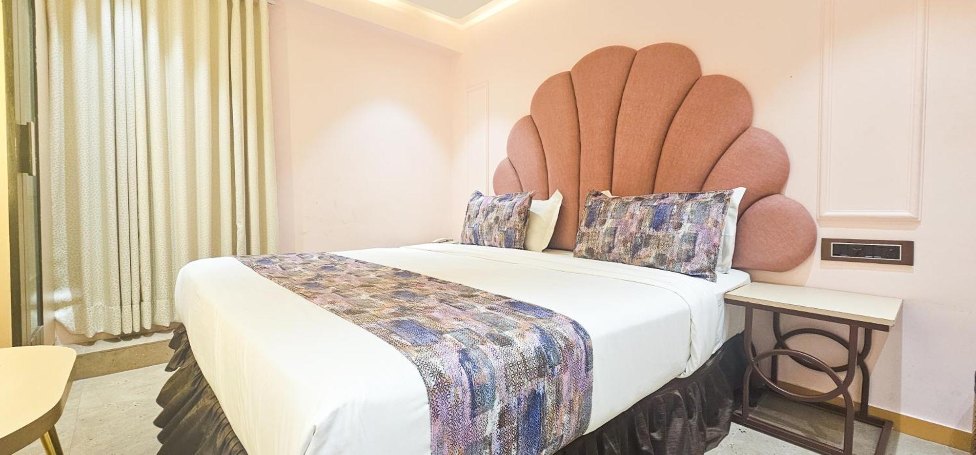 Hotel Nova Bling Раджкот Экстерьер фото