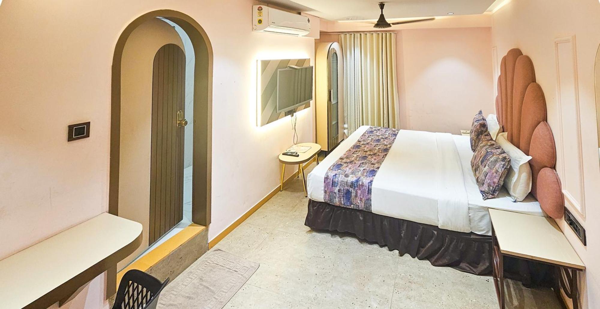 Hotel Nova Bling Раджкот Экстерьер фото